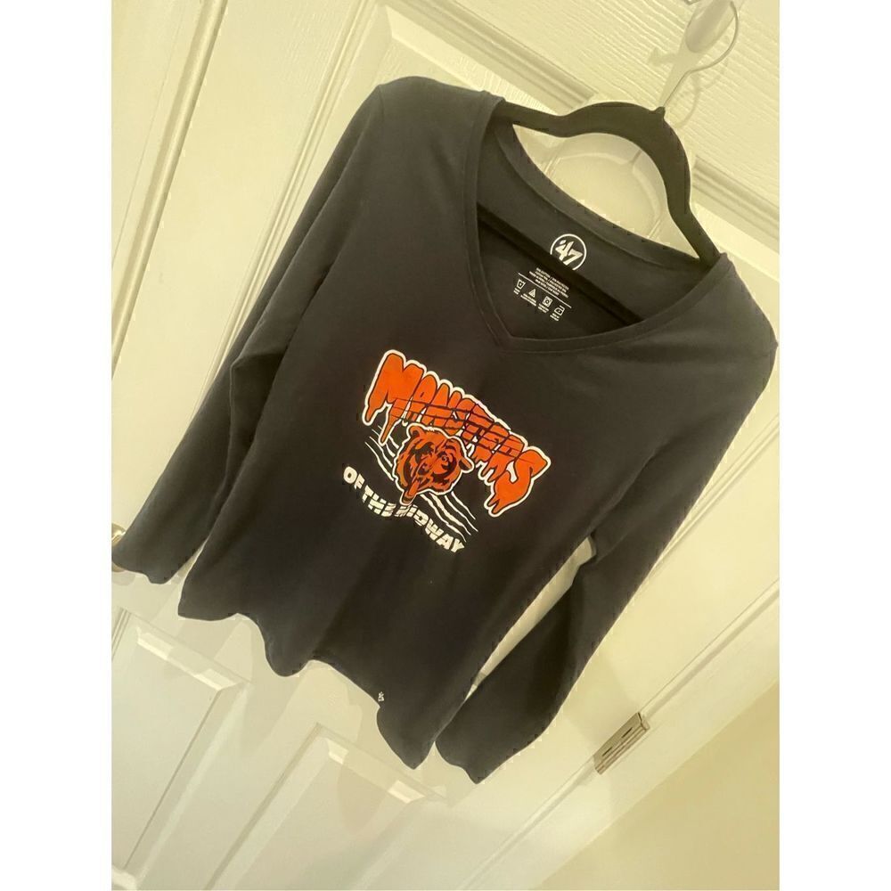 Chicago Bears women’s long sleeve navy T-shirt Monsters of the Midway  medium